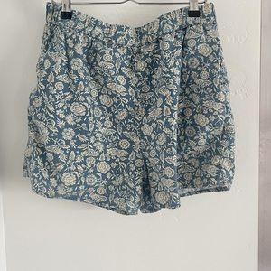 Universal Thread Short Womens Size M Linen Rayon Summer Casual Style Blue Floral